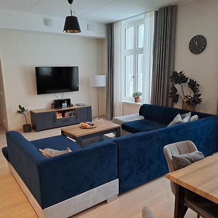 Emajoe Keeltekool Apartment Тарту Екстериор снимка