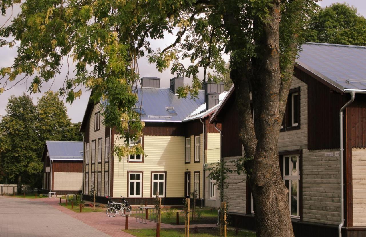 Emajoe Keeltekool Apartment Тарту Екстериор снимка