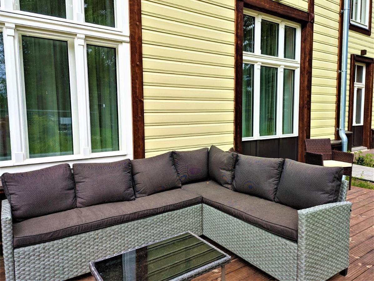 Emajoe Keeltekool Apartment Тарту Екстериор снимка