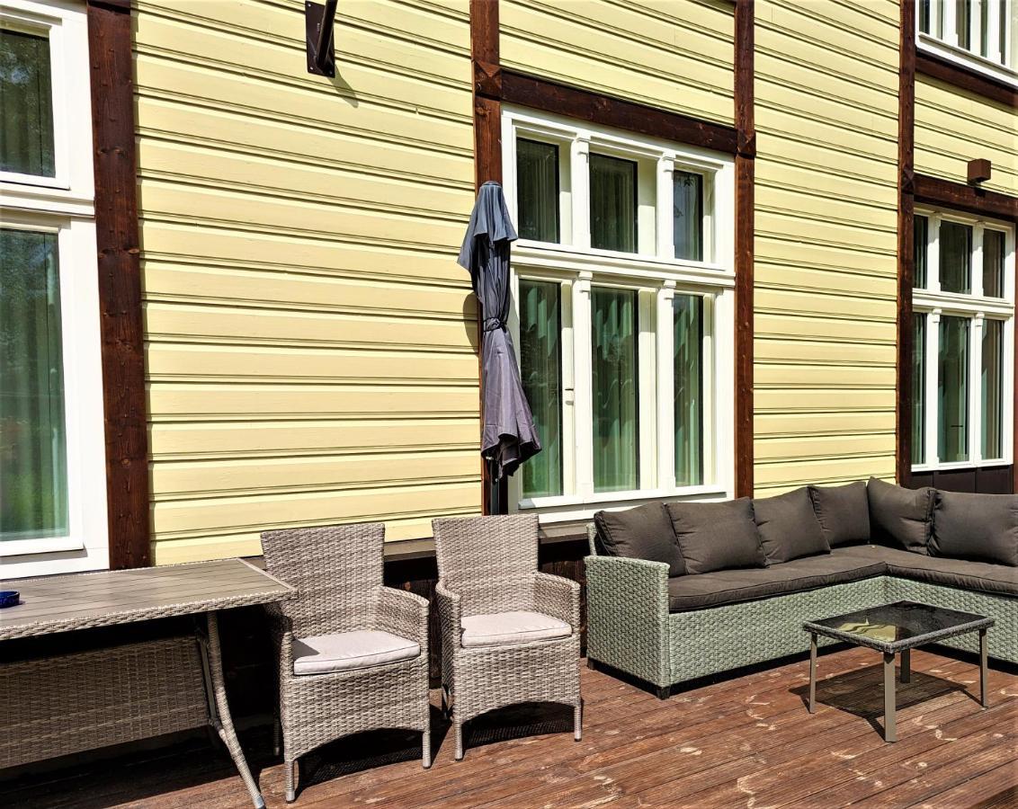 Emajoe Keeltekool Apartment Тарту Екстериор снимка