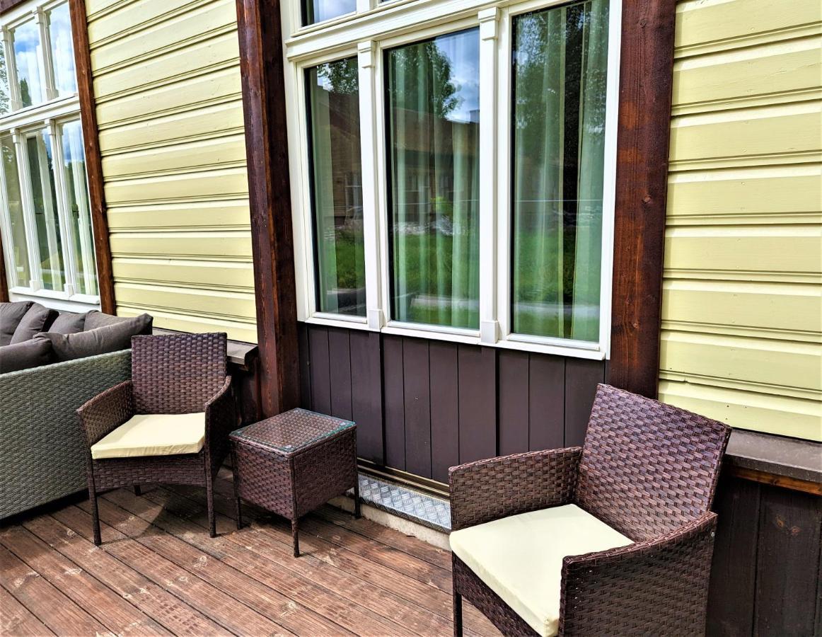 Emajoe Keeltekool Apartment Тарту Екстериор снимка