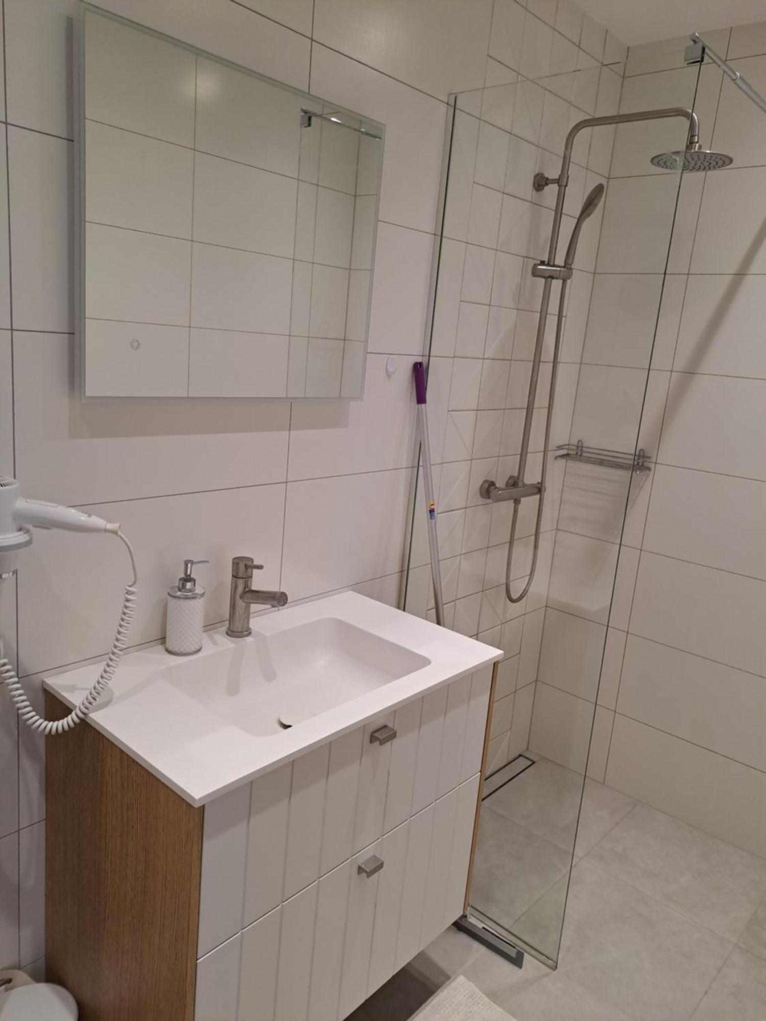Emajoe Keeltekool Apartment Тарту Екстериор снимка